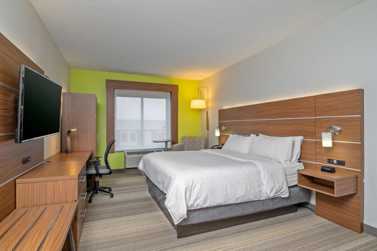 Holiday Inn Express Hotel & Suites Woodbridge By Ihg Esterno foto